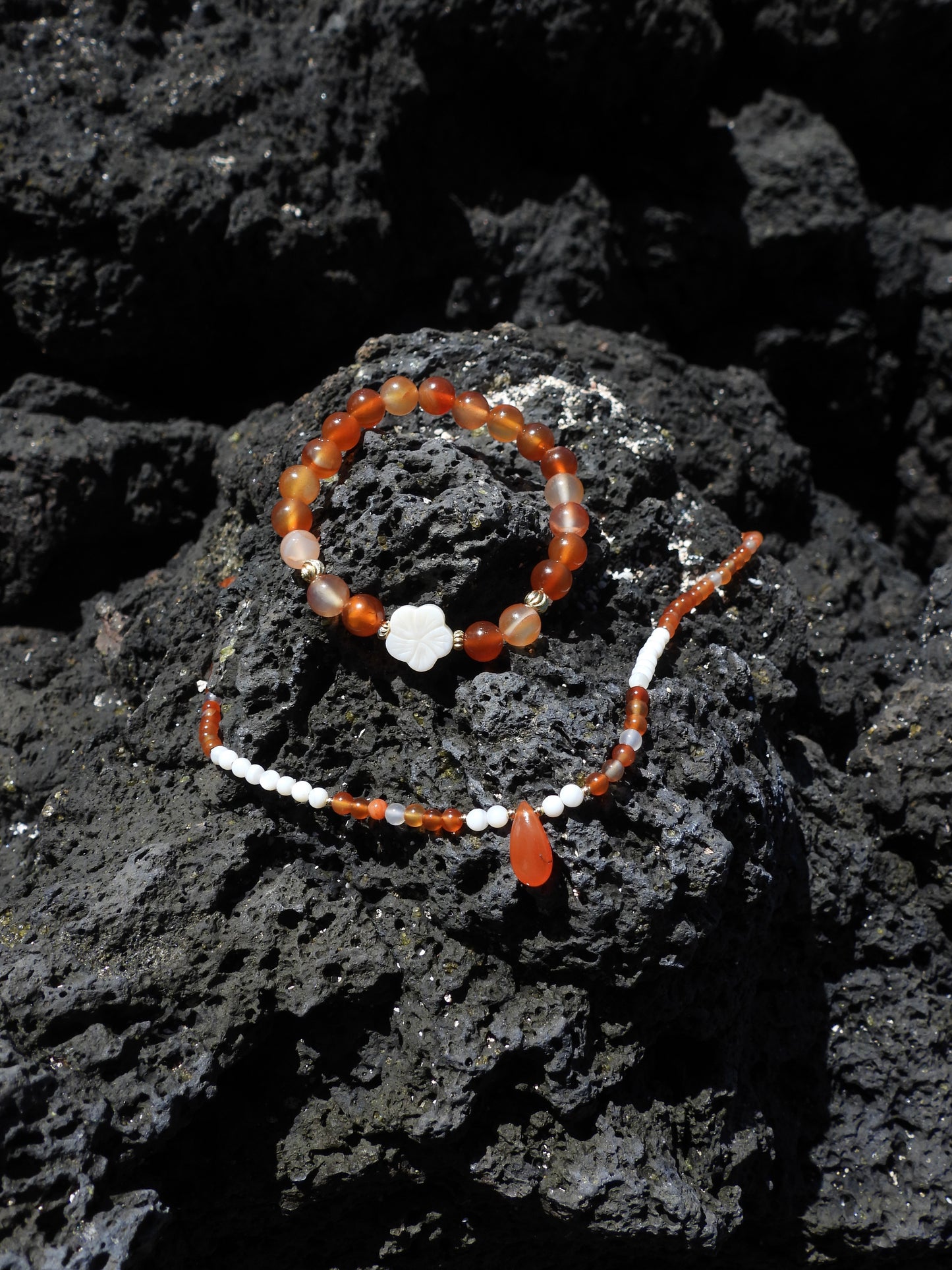 Lava girl necklace set