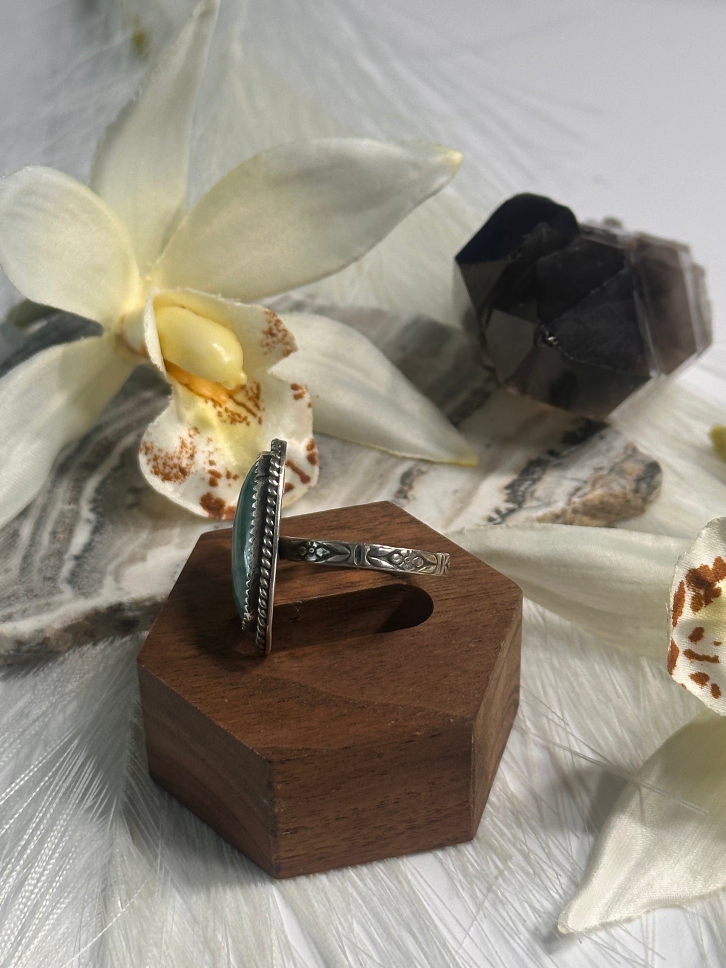 Kingman Turquoise Ring - Sz 8.25
