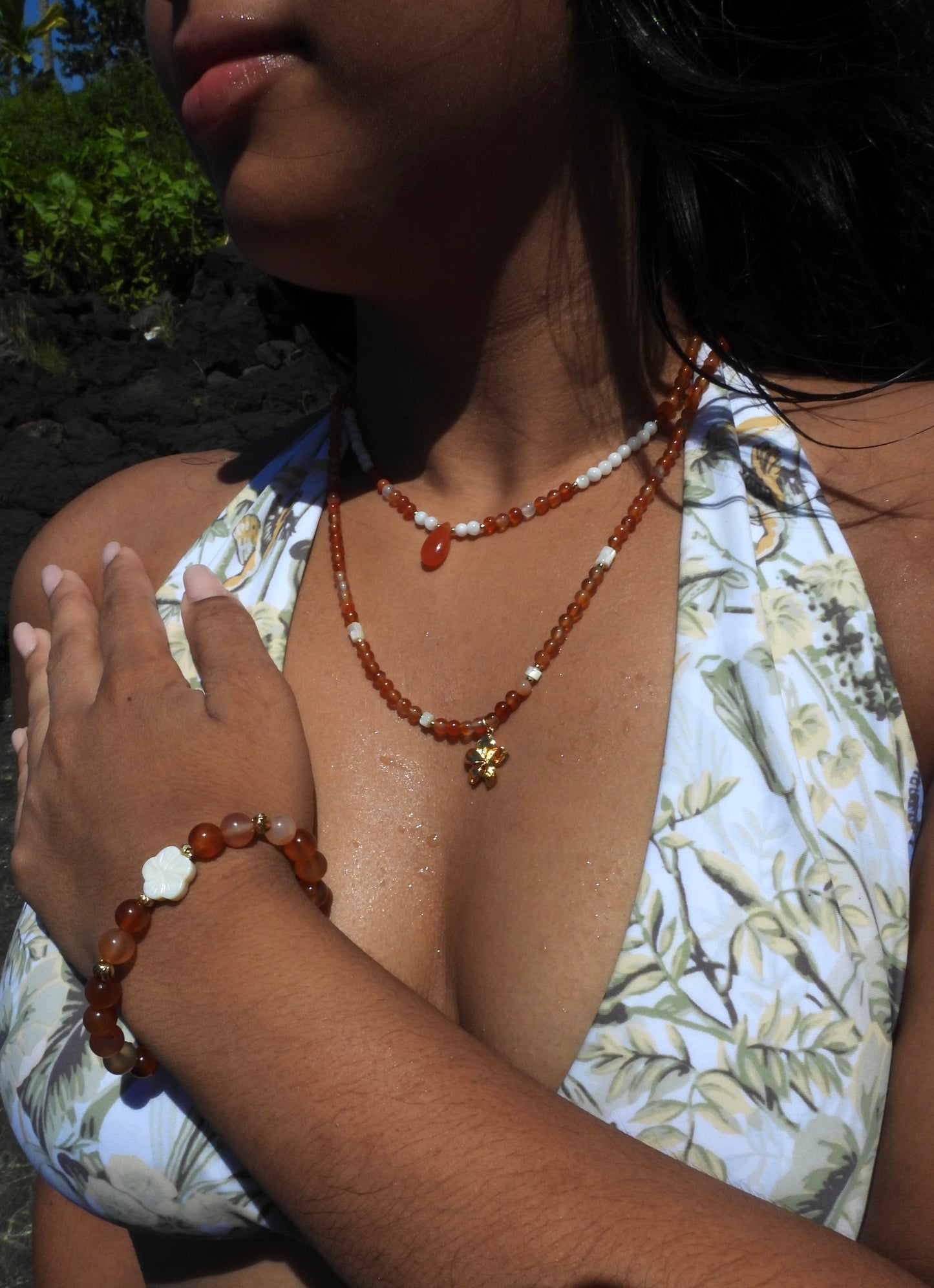 Lava girl necklace set