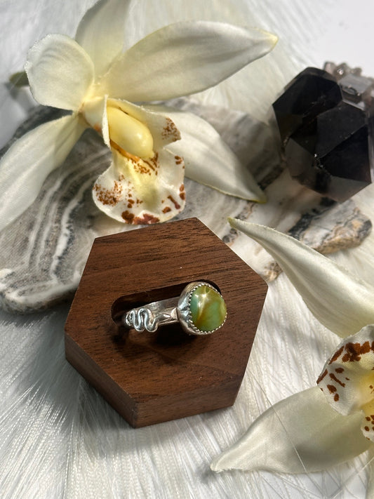 Hubei Serpentine Ring - Sz 8.5