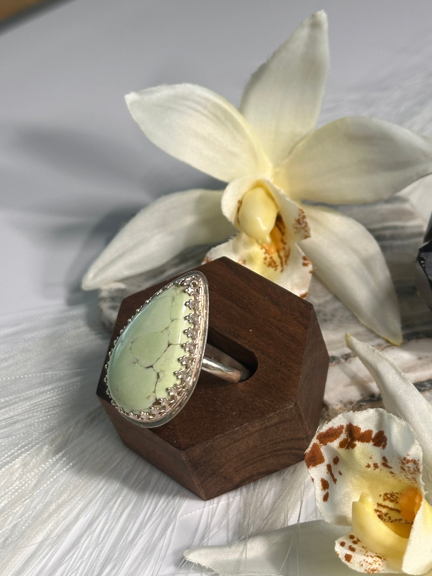 Lemon Chrysoprase Ring - Sz 10