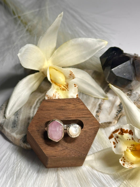 Kunzite & Mother of Pearl -Sz 7-8