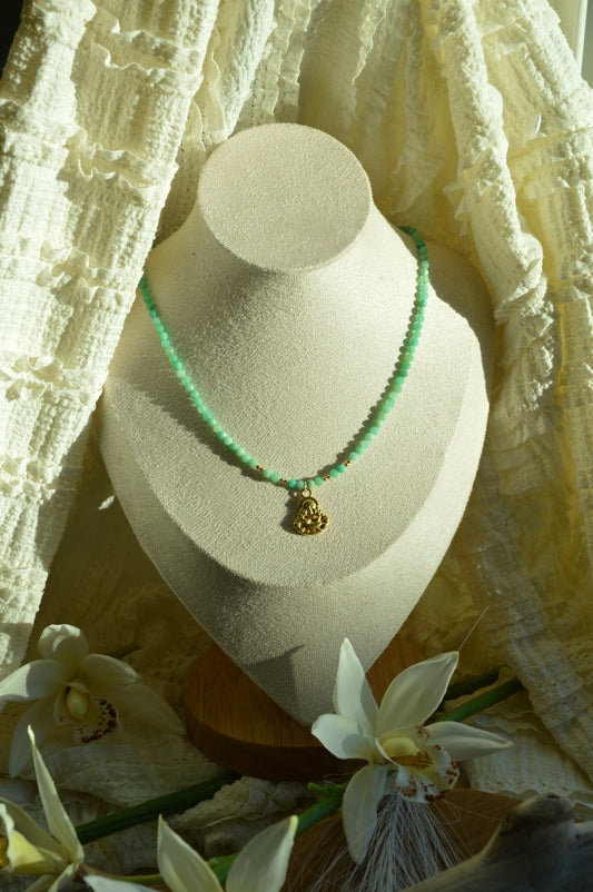 Floral seafoam necklace