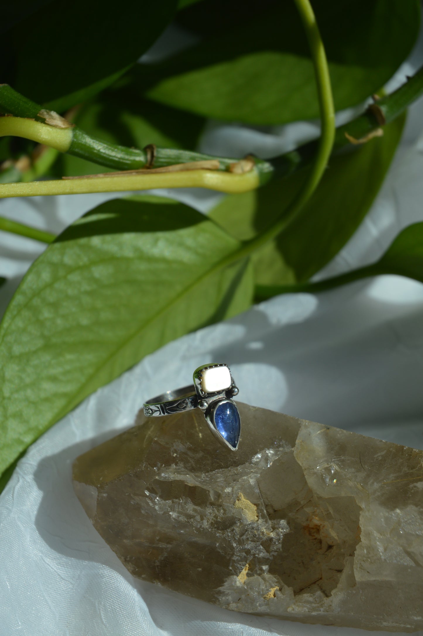 Forget-me-Not Mini Flower Rings - Sz 8 + 8.5
