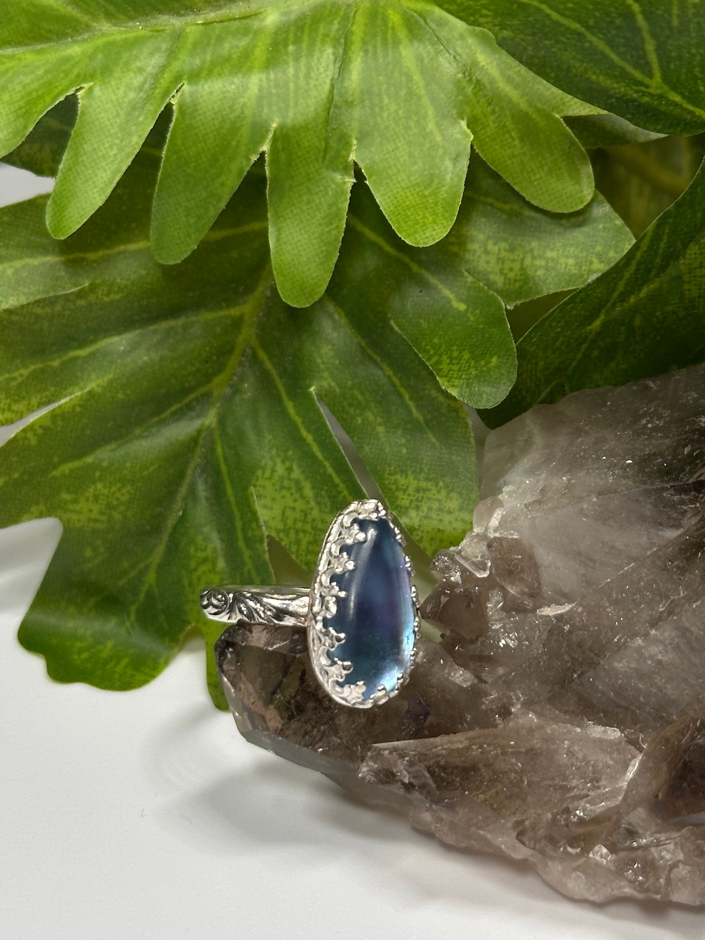 Renaissance Aqua Chalcedony Ring - Sz 5