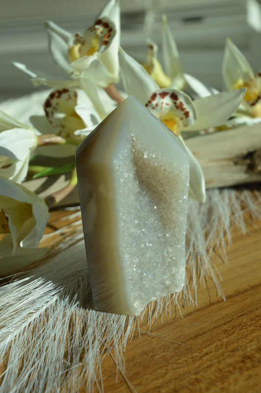 Brazilian Agate tower