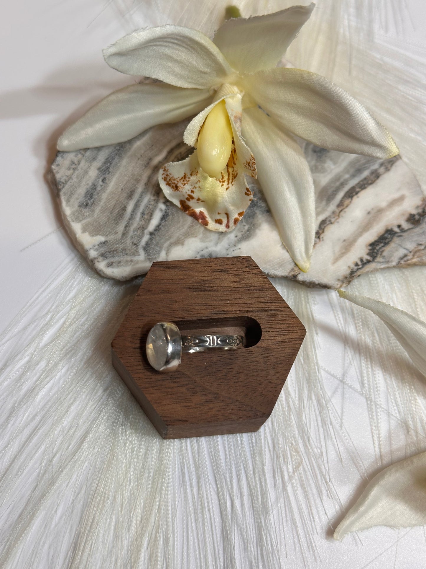 Aurora Astraluis Rings (Moonstone) - Sz 7