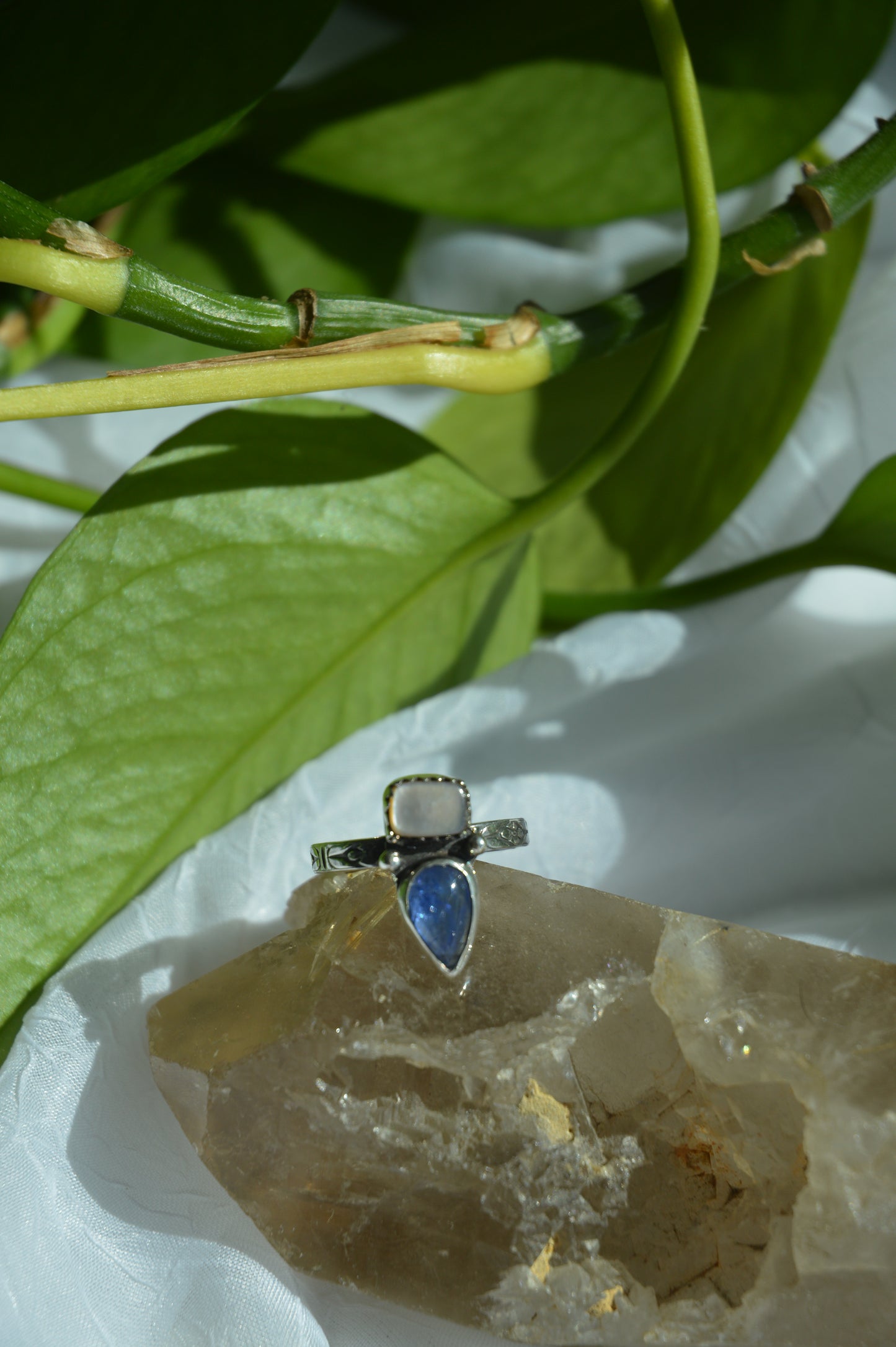 Forget-me-Not Mini Flower Rings - Sz 8 + 8.5