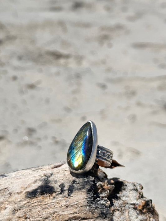 Labradorite Chain Ring - Sz 11.5-12