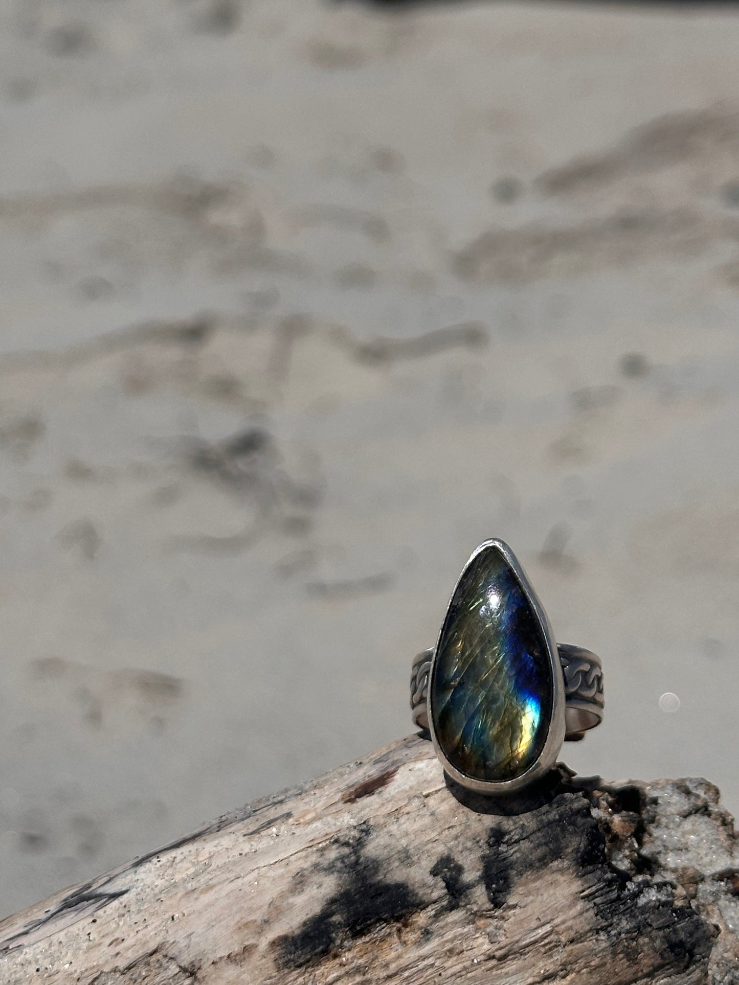 Labradorite Chain Ring - Sz 11.5-12
