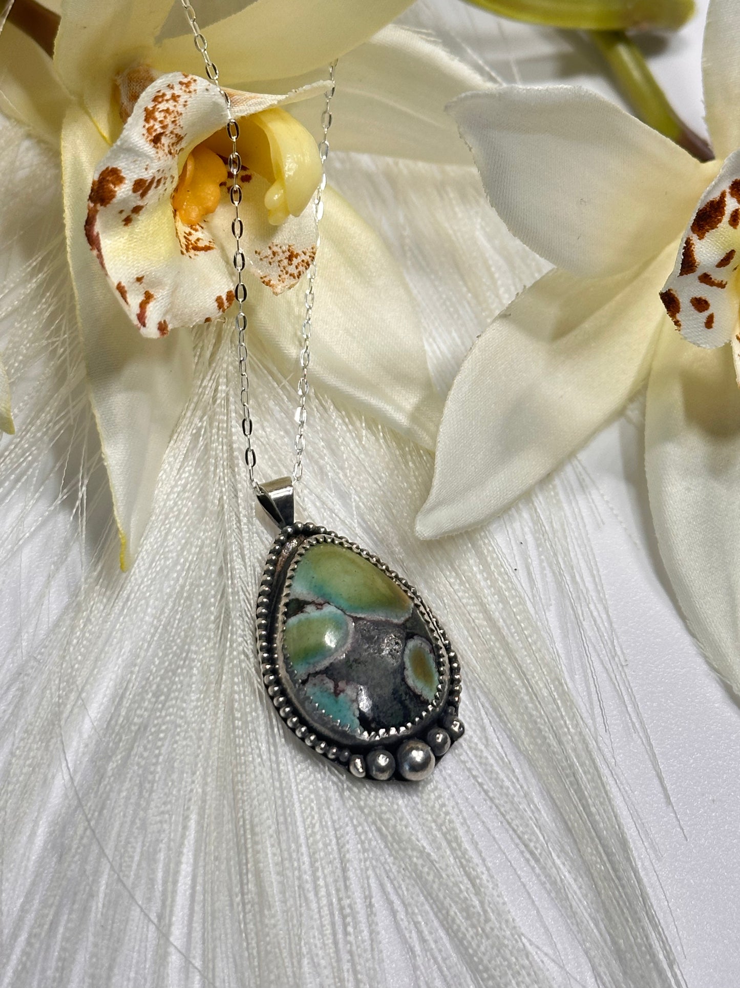 Hubei Turquiose Pendant