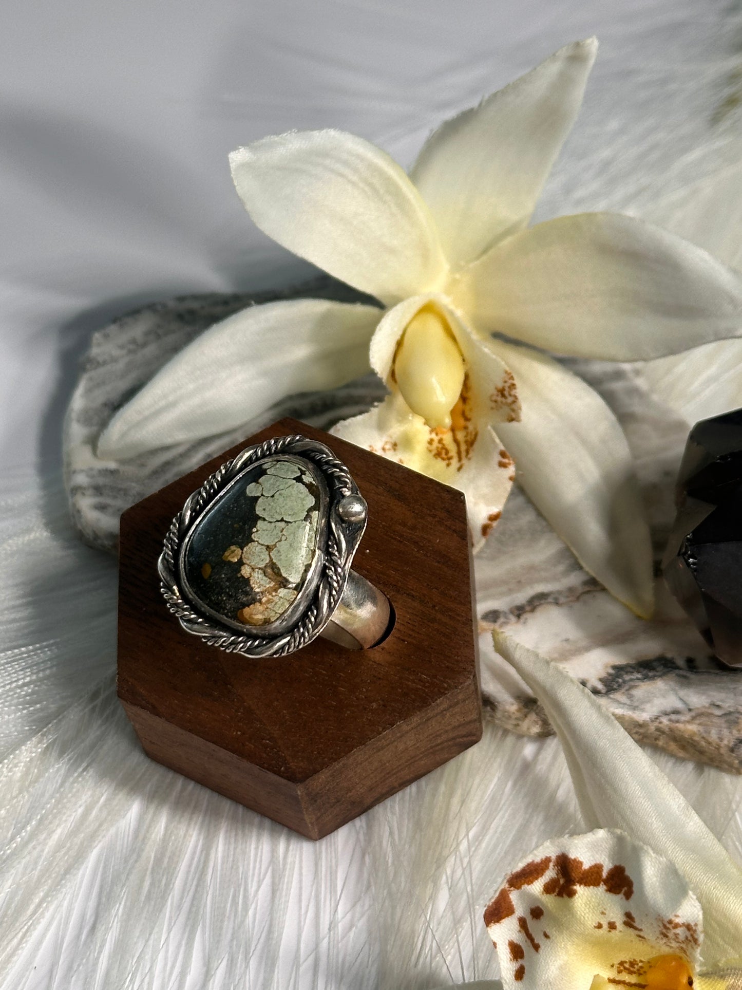 Matte Hubei Turquoise Ring - 11-11.5